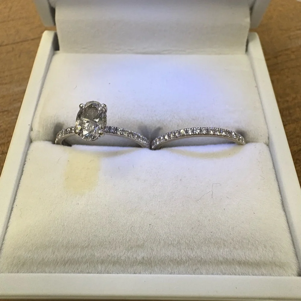 Diamond Rings set - Picture 2 of 7